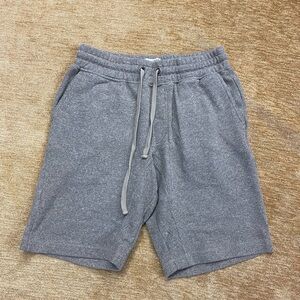 Method pull on, elastic waist cotton blend shorts